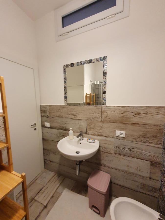 Casa Marina - Monolocale Vista Mare Apartment ฟอลลอนนีกา ภายนอก รูปภาพ
